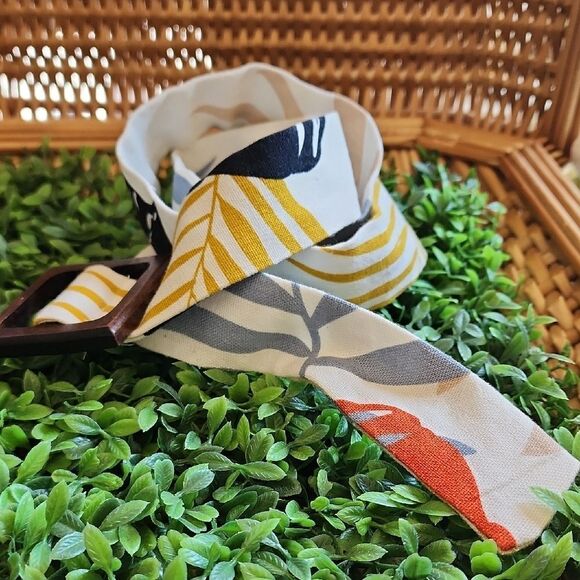 Vintage Cloth Belt With Wooden Buckle - Picture 4 of 6